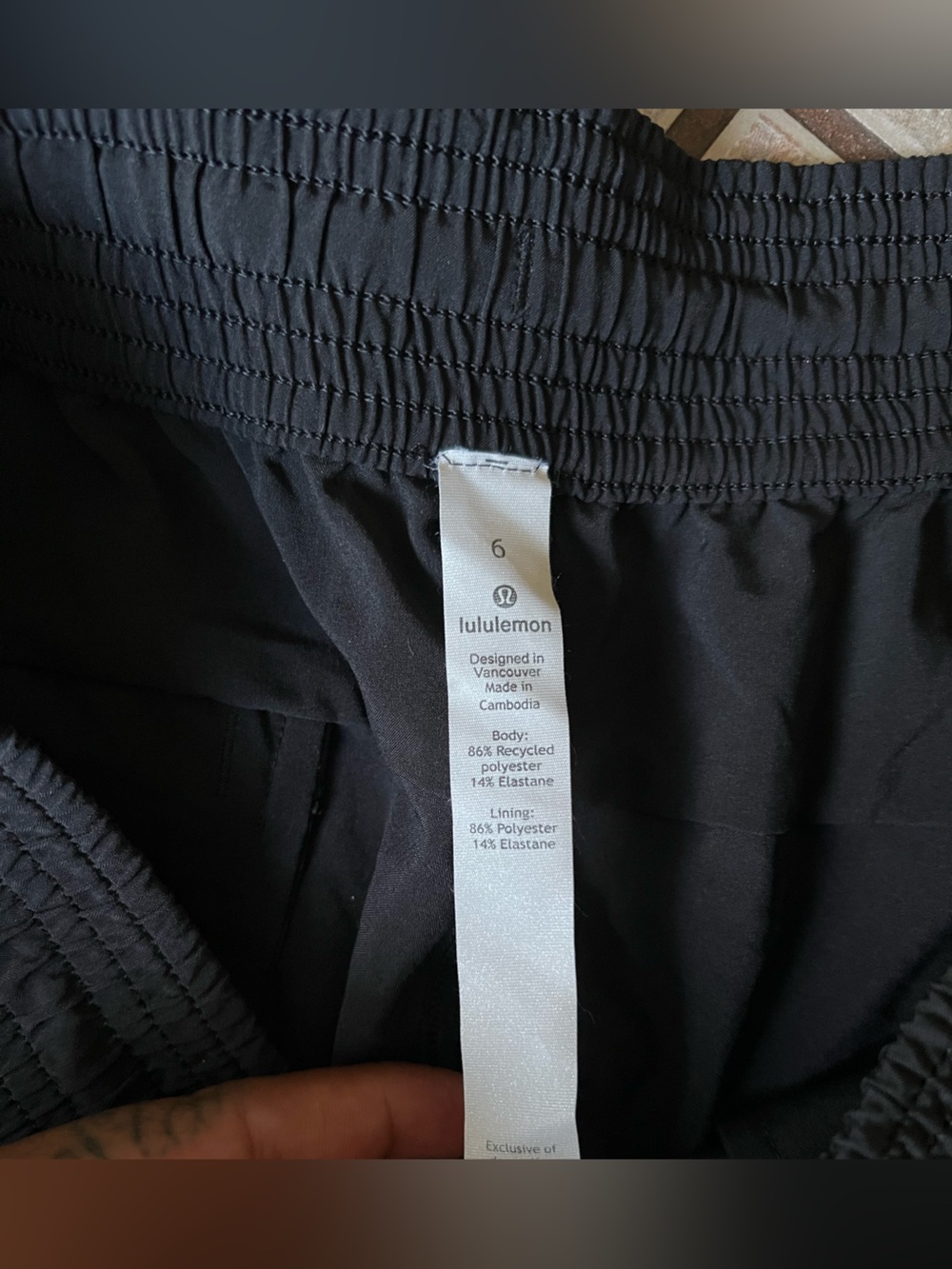lululemon athletica Black Elastic Waist Athletic Shorts - Picture 5 of 11